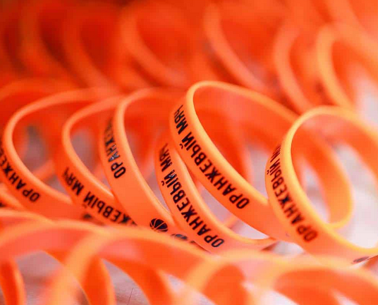 силиконовые браслеты с логотипом